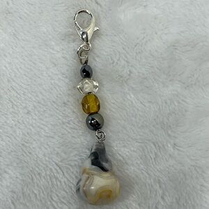Chalcedony agate zipper pull